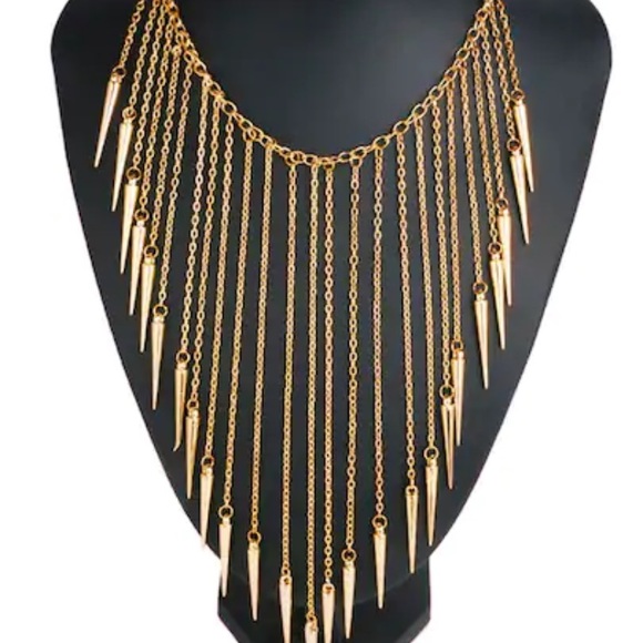 Jewelry - Large Gold Tassel Chain Necklace